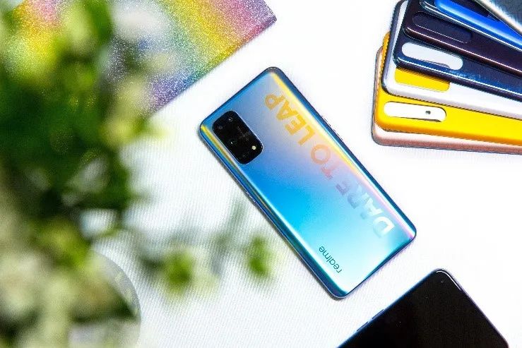 DTC案例 | 3年突破1億全球用戶(hù)，Realme憑啥保持50%逆勢(shì)增長(zhǎng)？